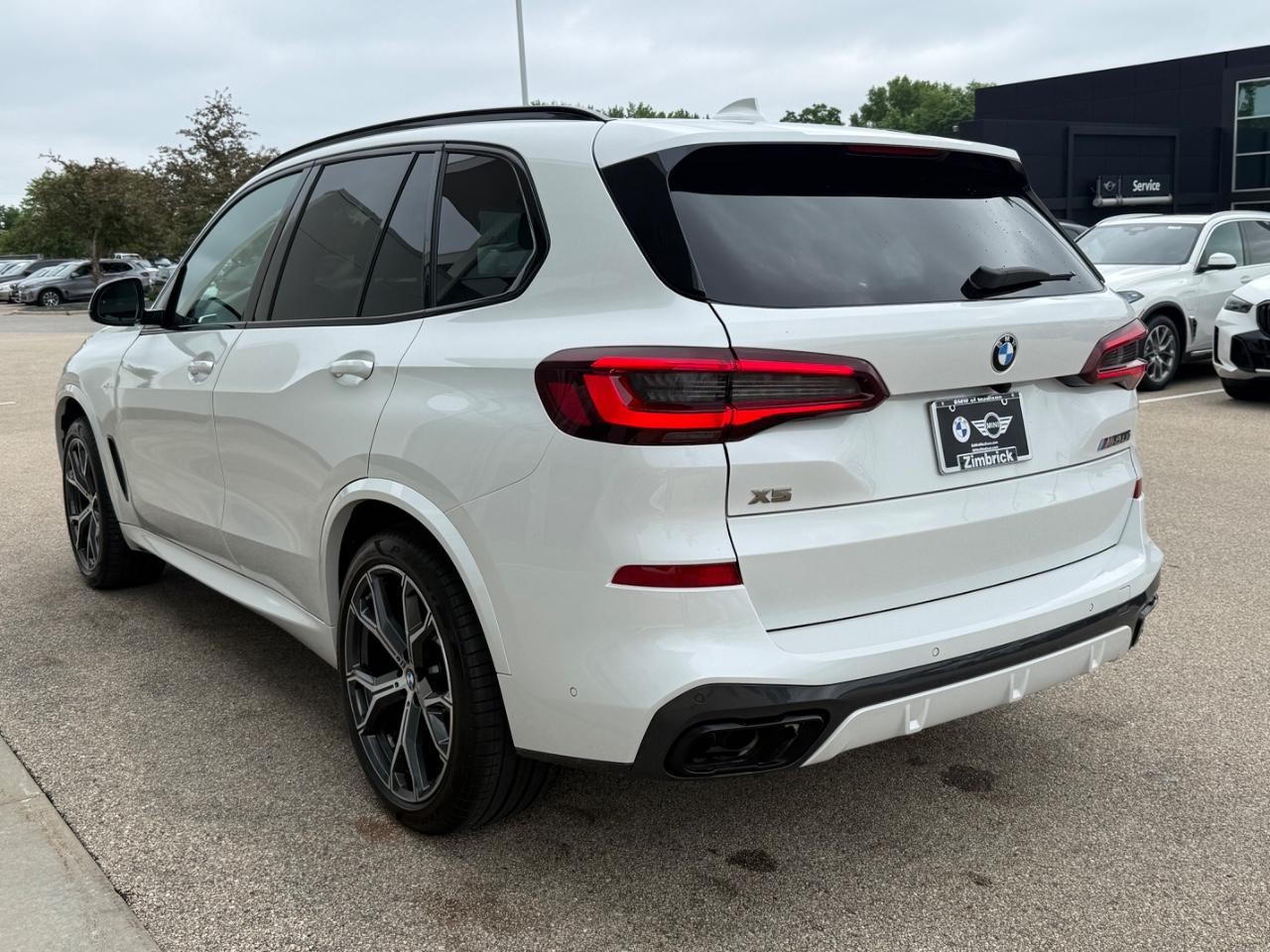 BMW X5 Vehicle Image 06