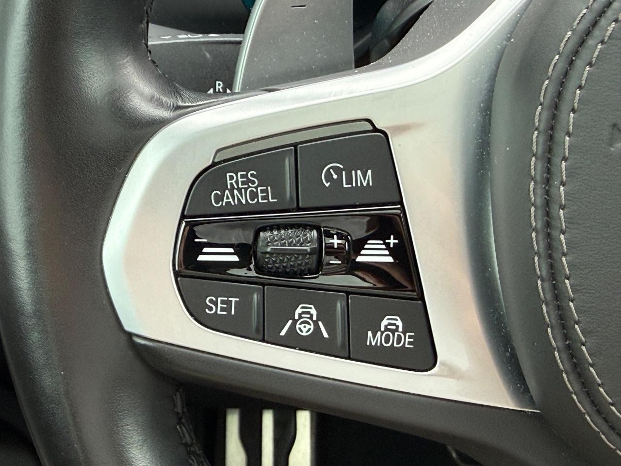 BMW X5 Vehicle Image 17