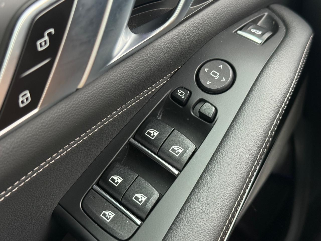 BMW X5 Vehicle Image 23