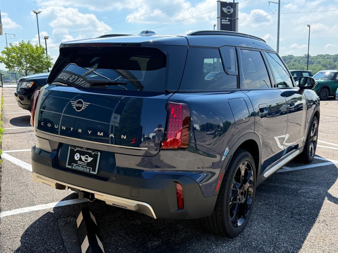 MINI Countryman Vehicle Image 03