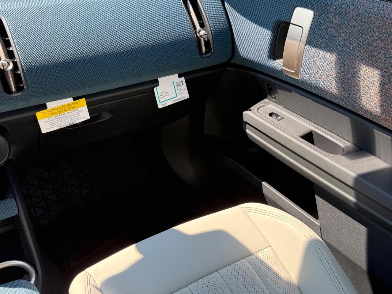 MINI Countryman Vehicle Image 10