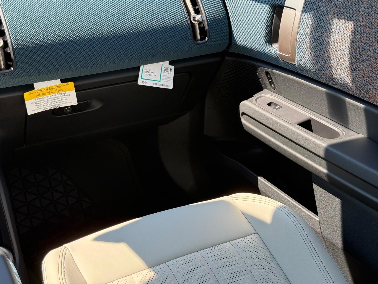 MINI Countryman Vehicle Image 10