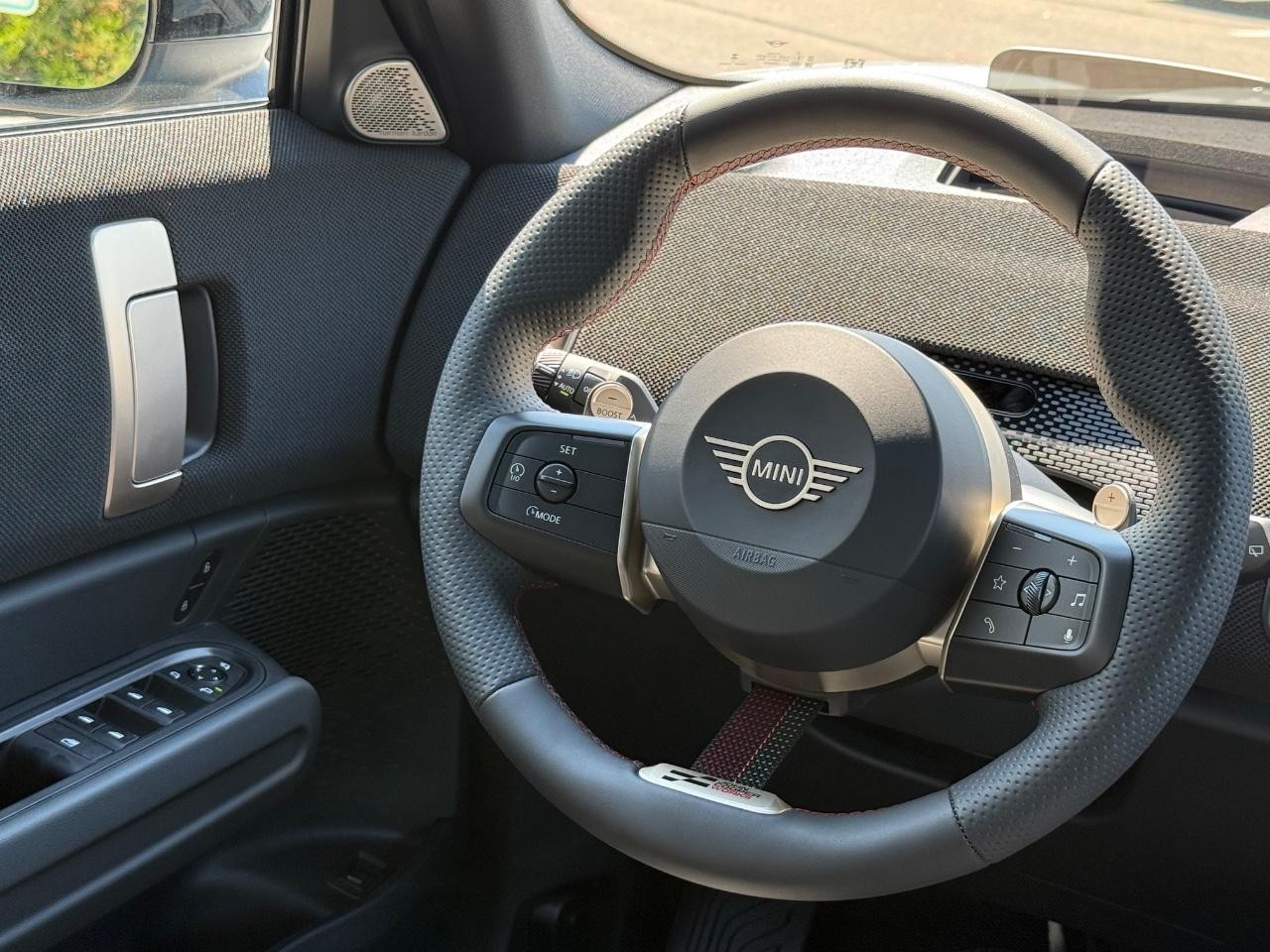 MINI Countryman Vehicle Image 09