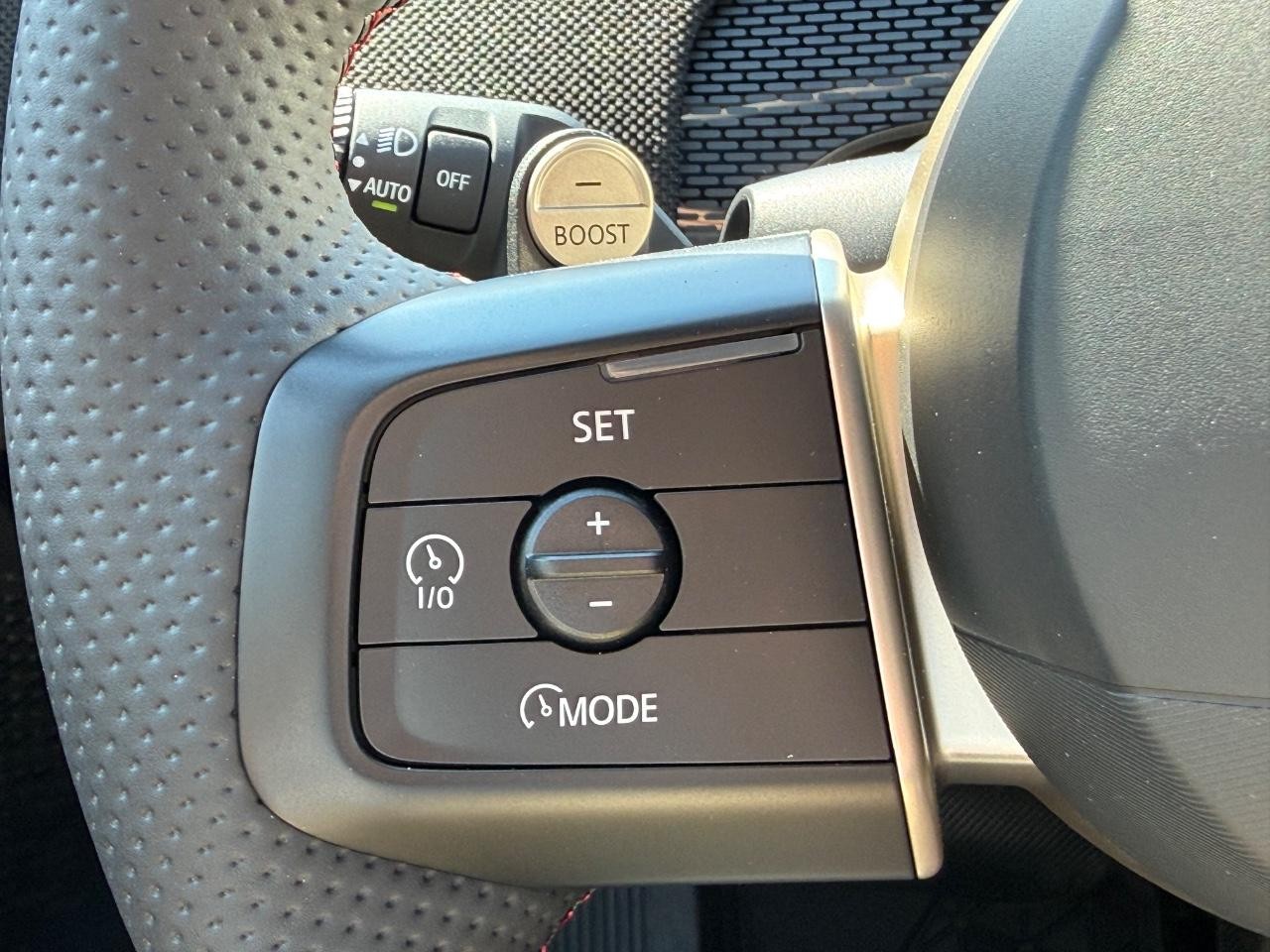 MINI Countryman Vehicle Image 11