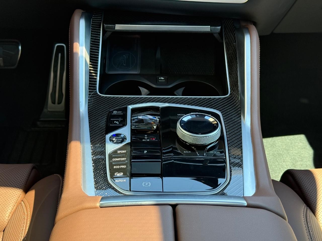 BMW X6 Vehicle Image 13