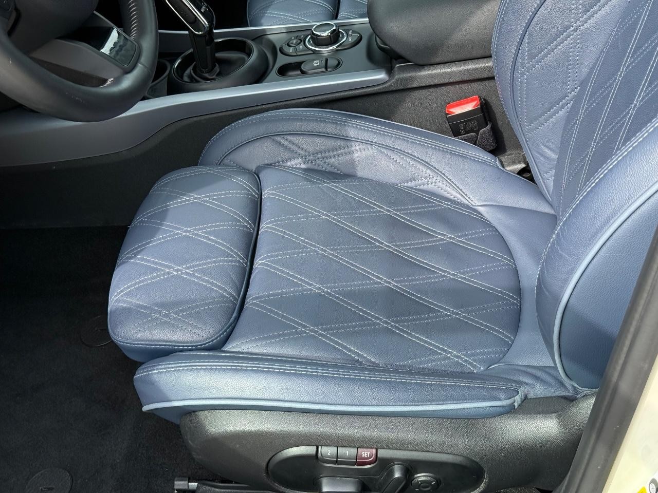 MINI Clubman Vehicle Image 22