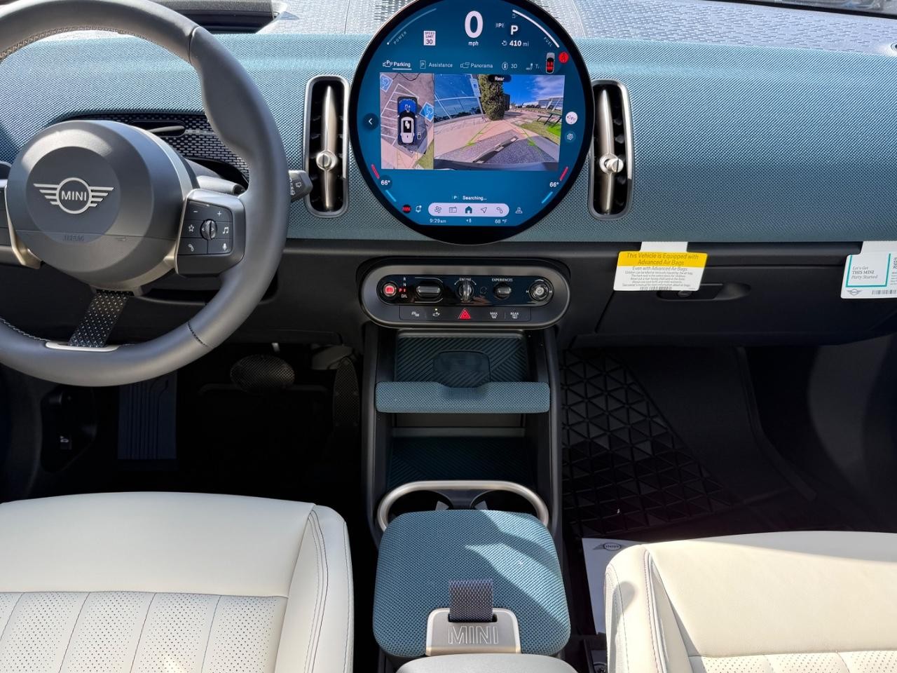MINI Countryman Vehicle Image 06