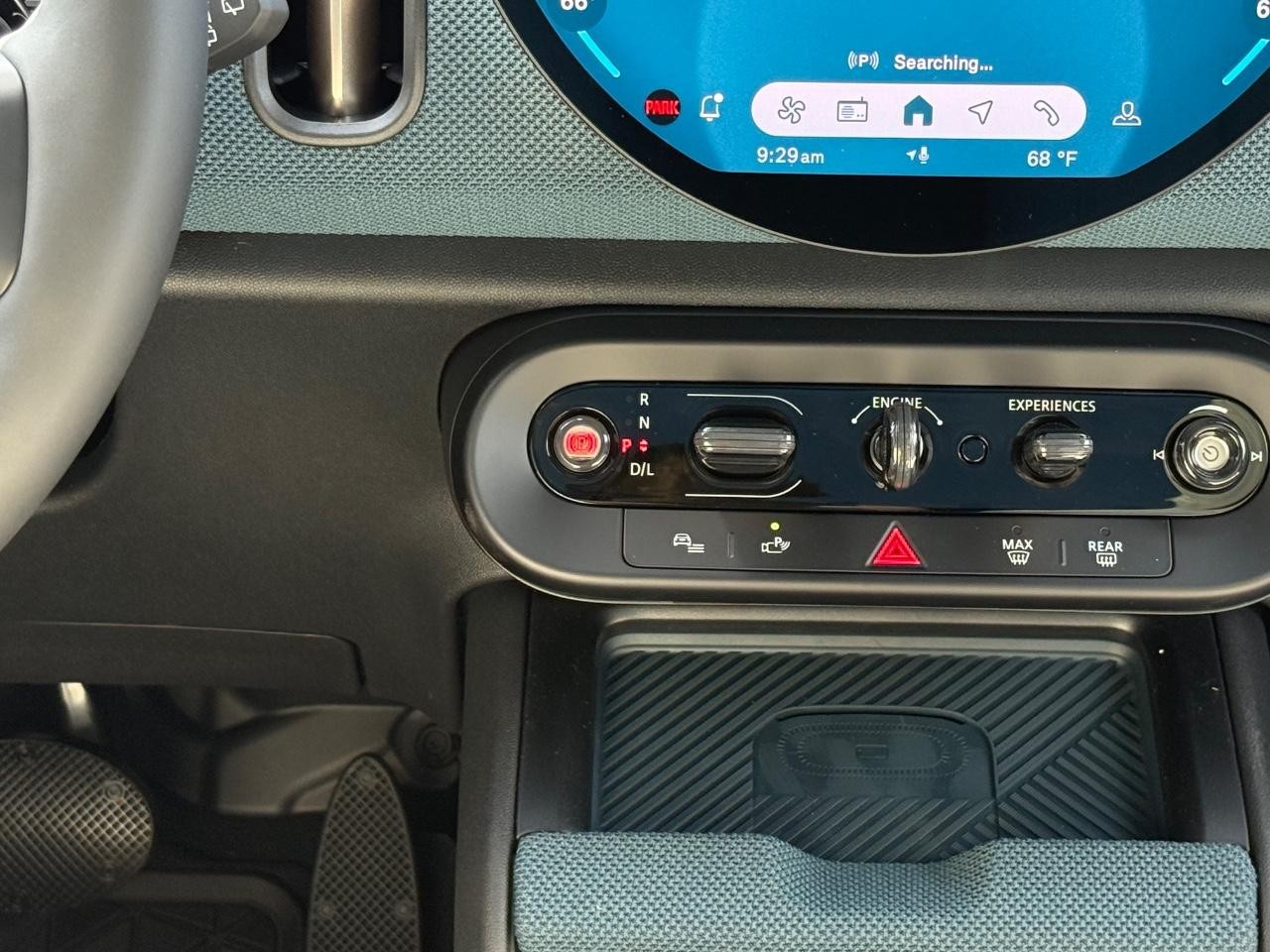 MINI Countryman Vehicle Image 08