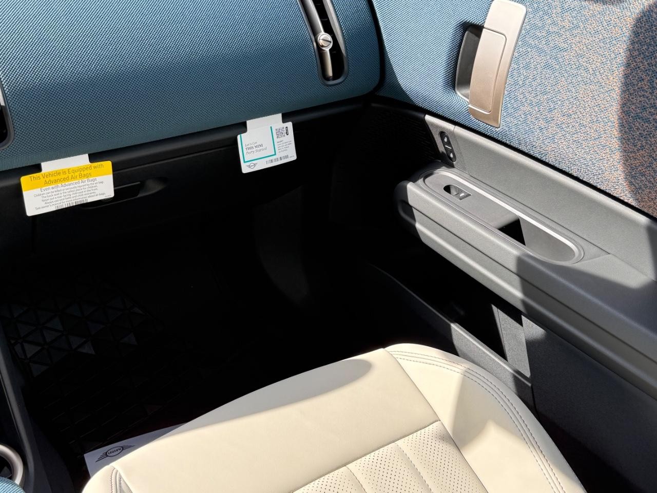 MINI Countryman Vehicle Image 10