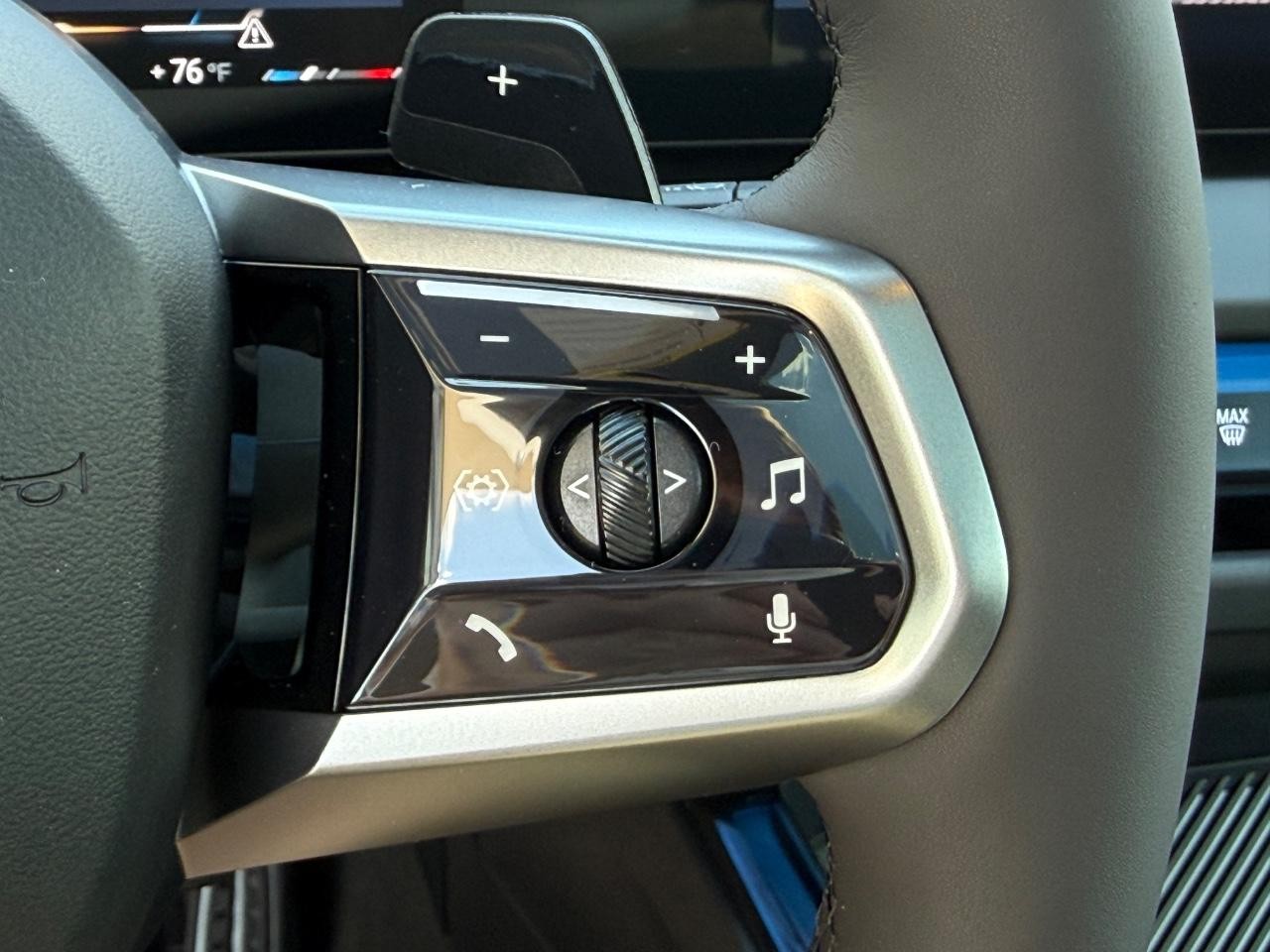BMW X3 Vehicle Image 13