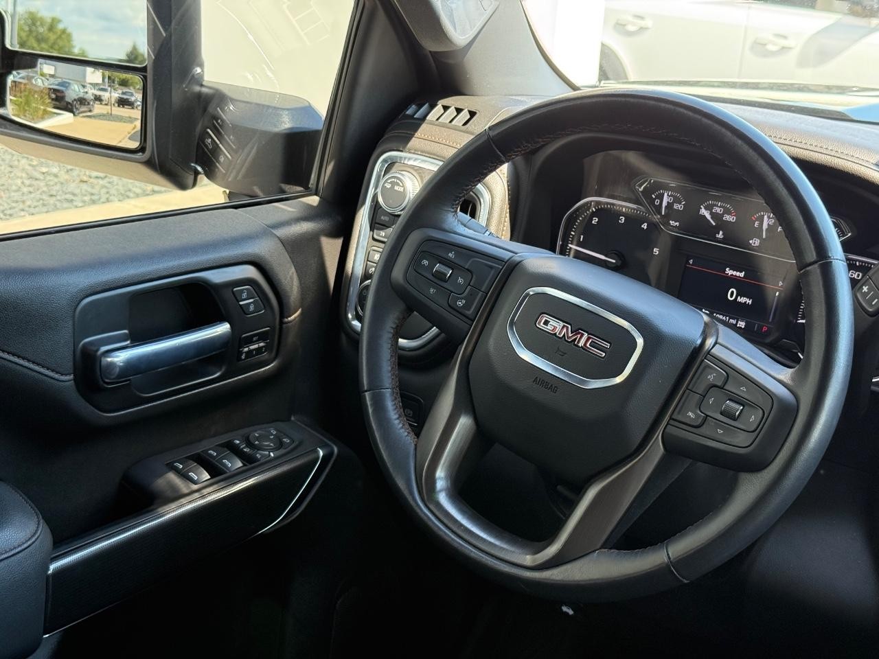 GMC Sierra 2500HD Vehicle Image 13