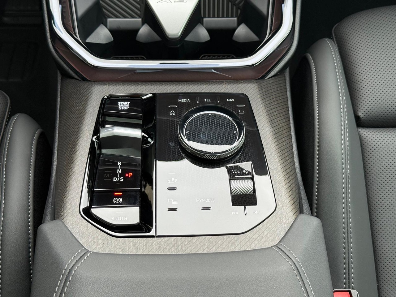 BMW X3 Vehicle Image 15