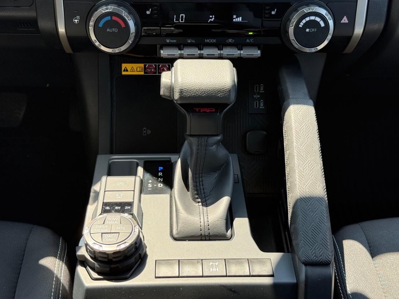 Toyota Tacoma 4WD Vehicle Image 13