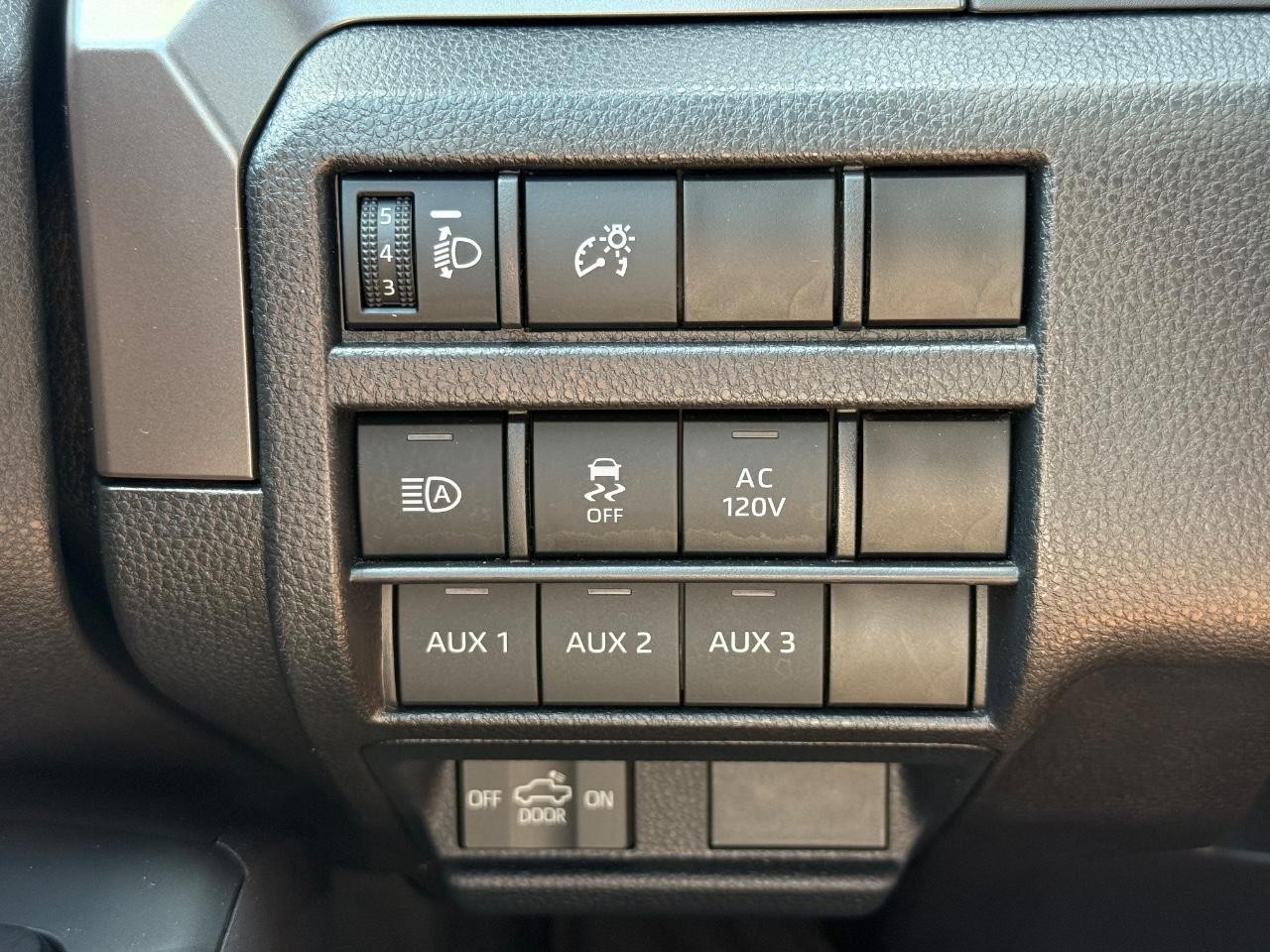 Toyota Tacoma 4WD Vehicle Image 22