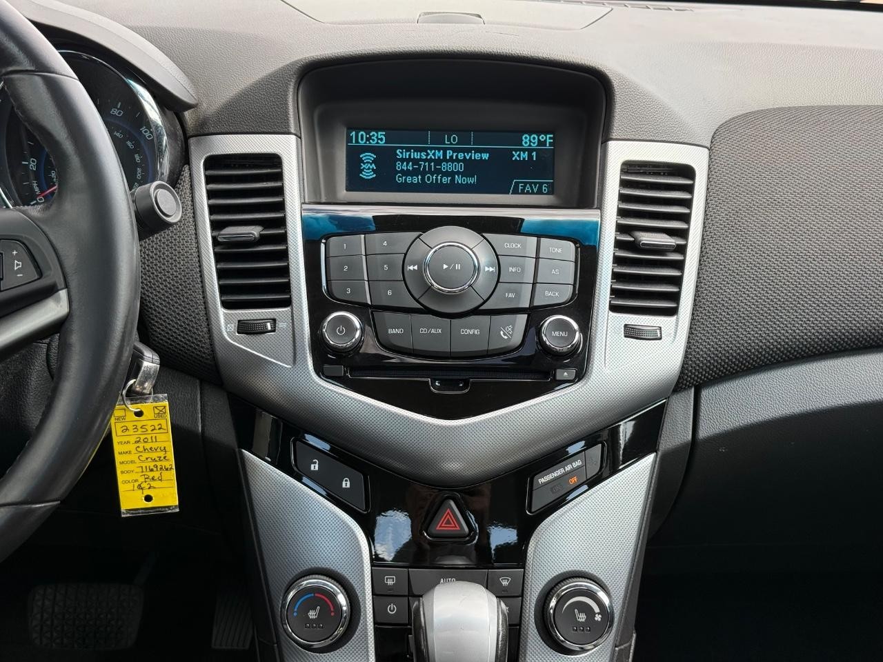 Chevrolet Cruze Vehicle Image 11