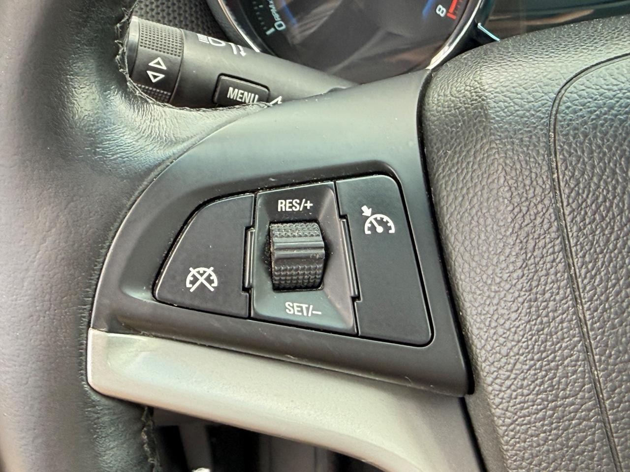 Chevrolet Cruze Vehicle Image 15