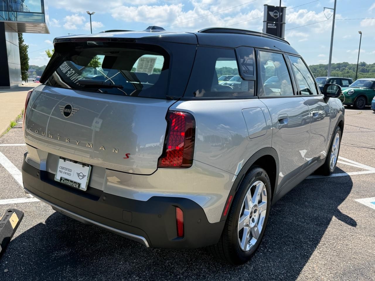 MINI Countryman Vehicle Image 03