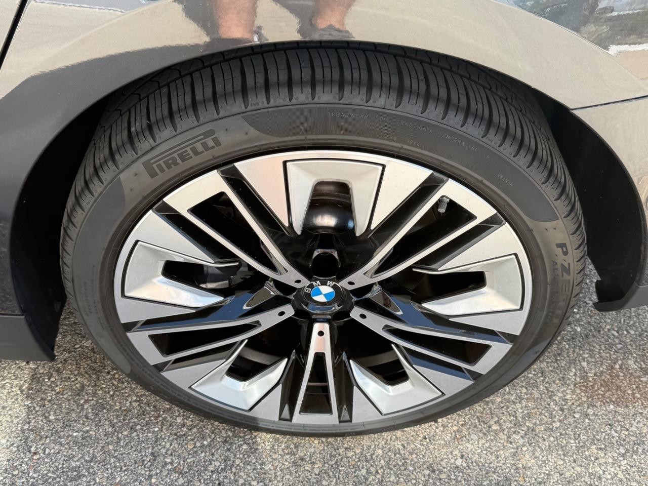 BMW 5 Series Vehicle Image 07