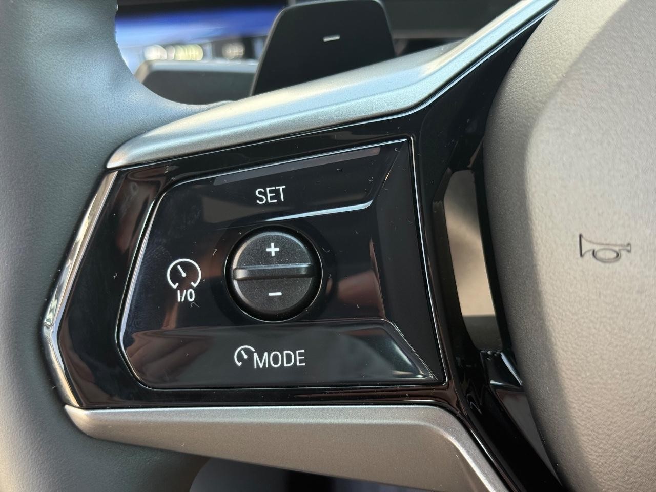BMW 5 Series Vehicle Image 17