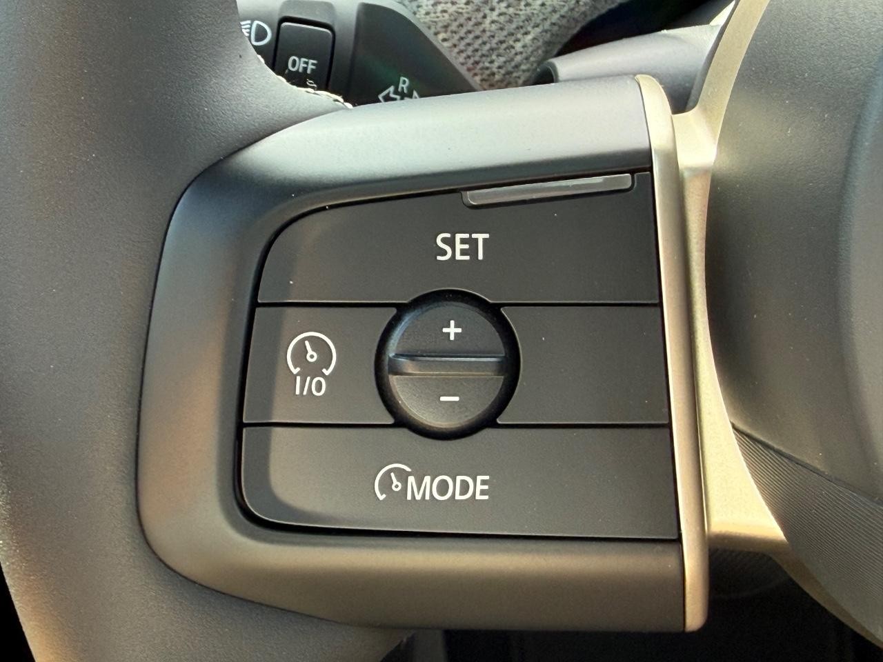 MINI Hardtop 4 Door Vehicle Image 10