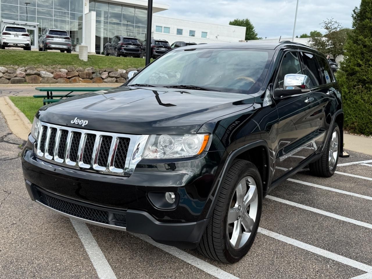 Jeep Grand Cherokee Vehicle Image 08
