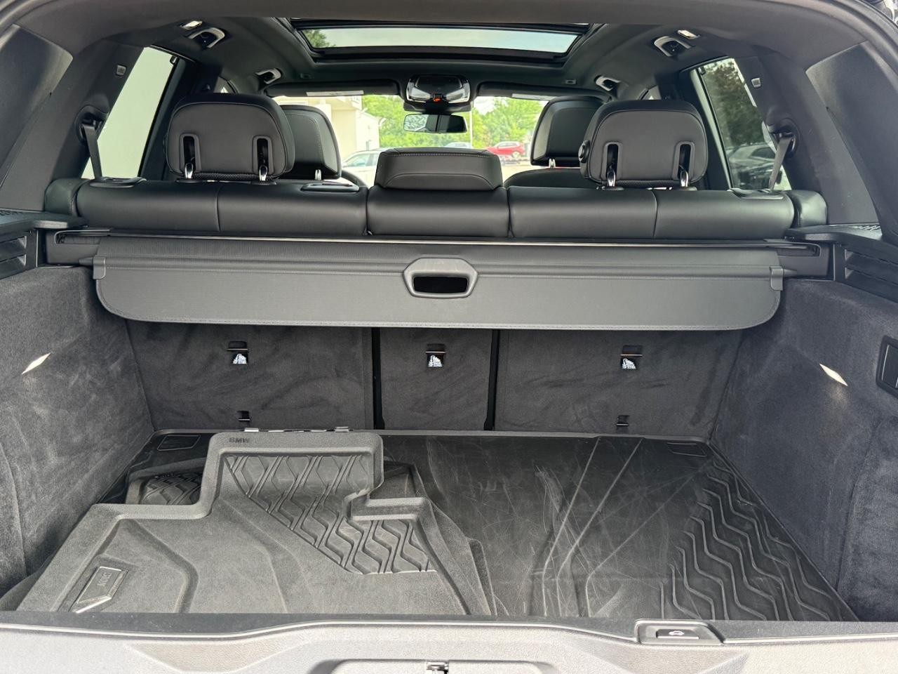 BMW X5 Vehicle Image 05