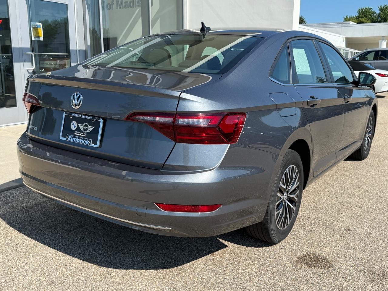 Volkswagen Jetta Vehicle Image 03