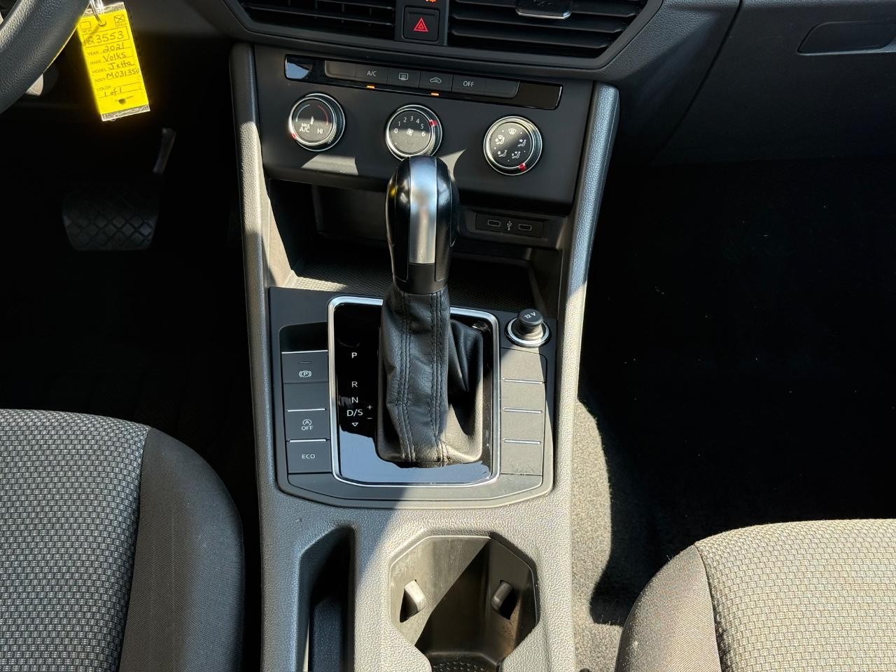 Volkswagen Jetta Vehicle Image 13