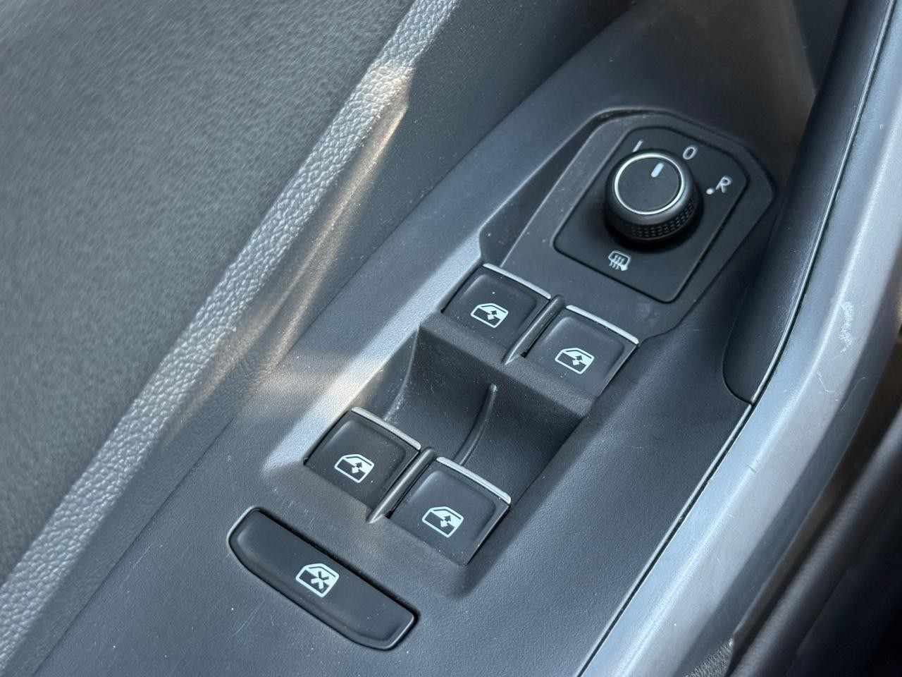Volkswagen Jetta Vehicle Image 19