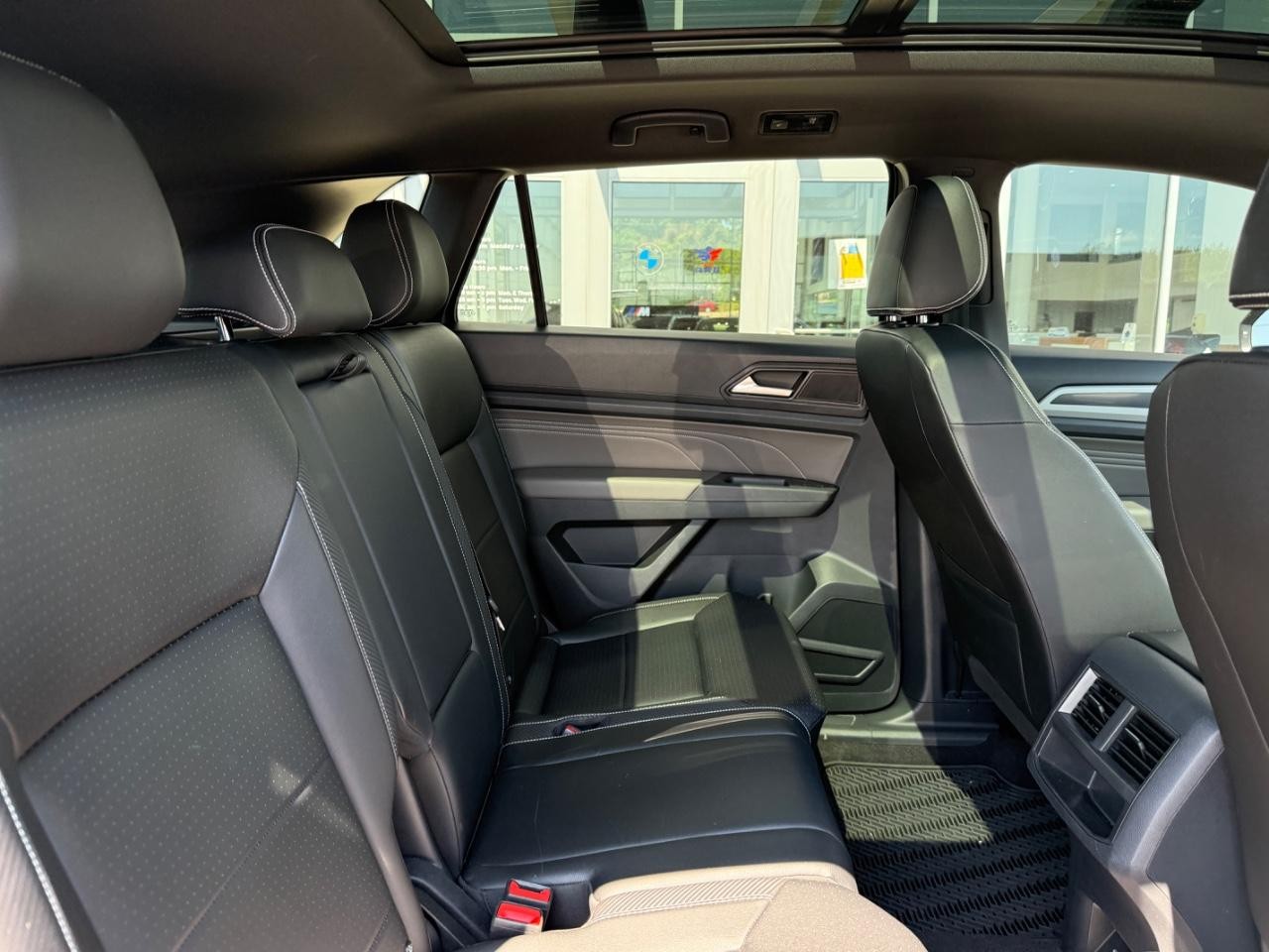 Volkswagen Atlas Cross Sport Vehicle Image 10