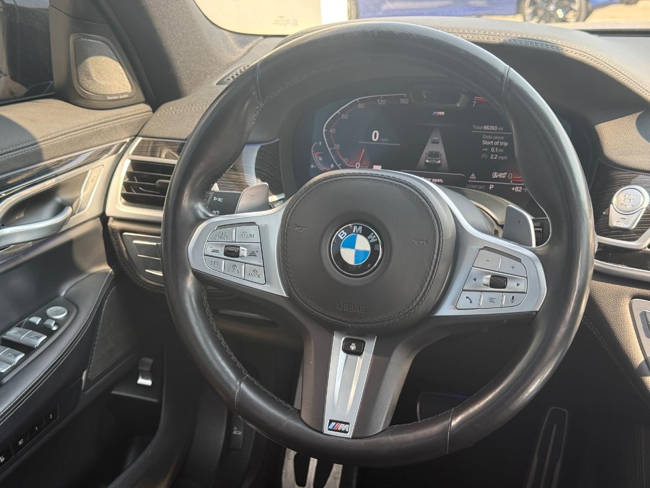 BMW 7 Series Vehicle Image 14