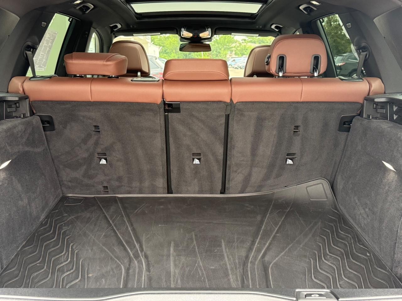 BMW X5 Vehicle Image 05