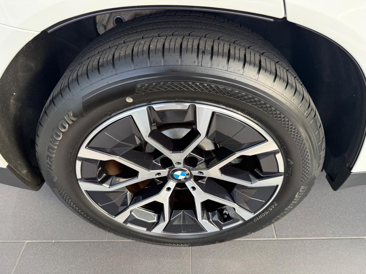 BMW X3 Vehicle Image 03