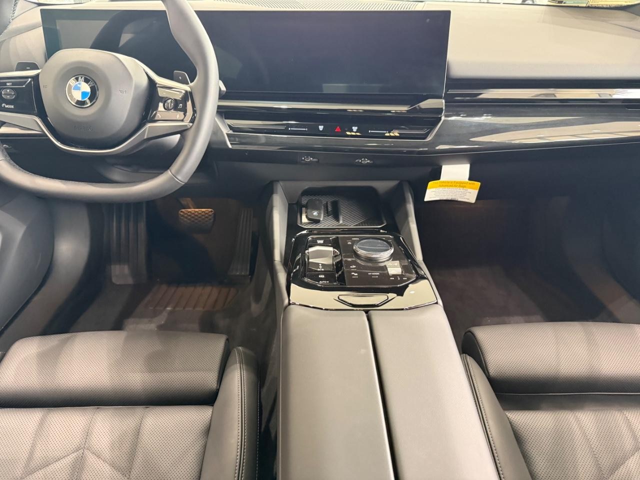 BMW 5 Series Vehicle Image 10