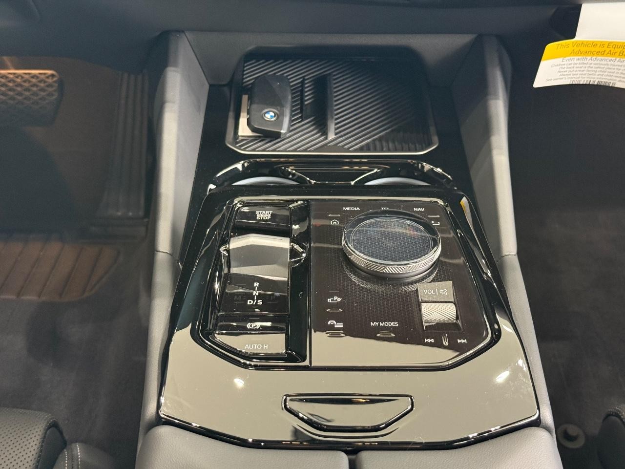 BMW 5 Series Vehicle Image 12