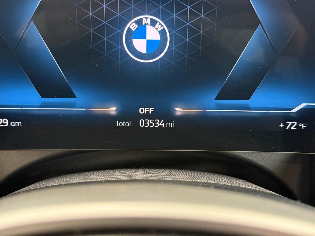 BMW 5 Series Vehicle Image 18