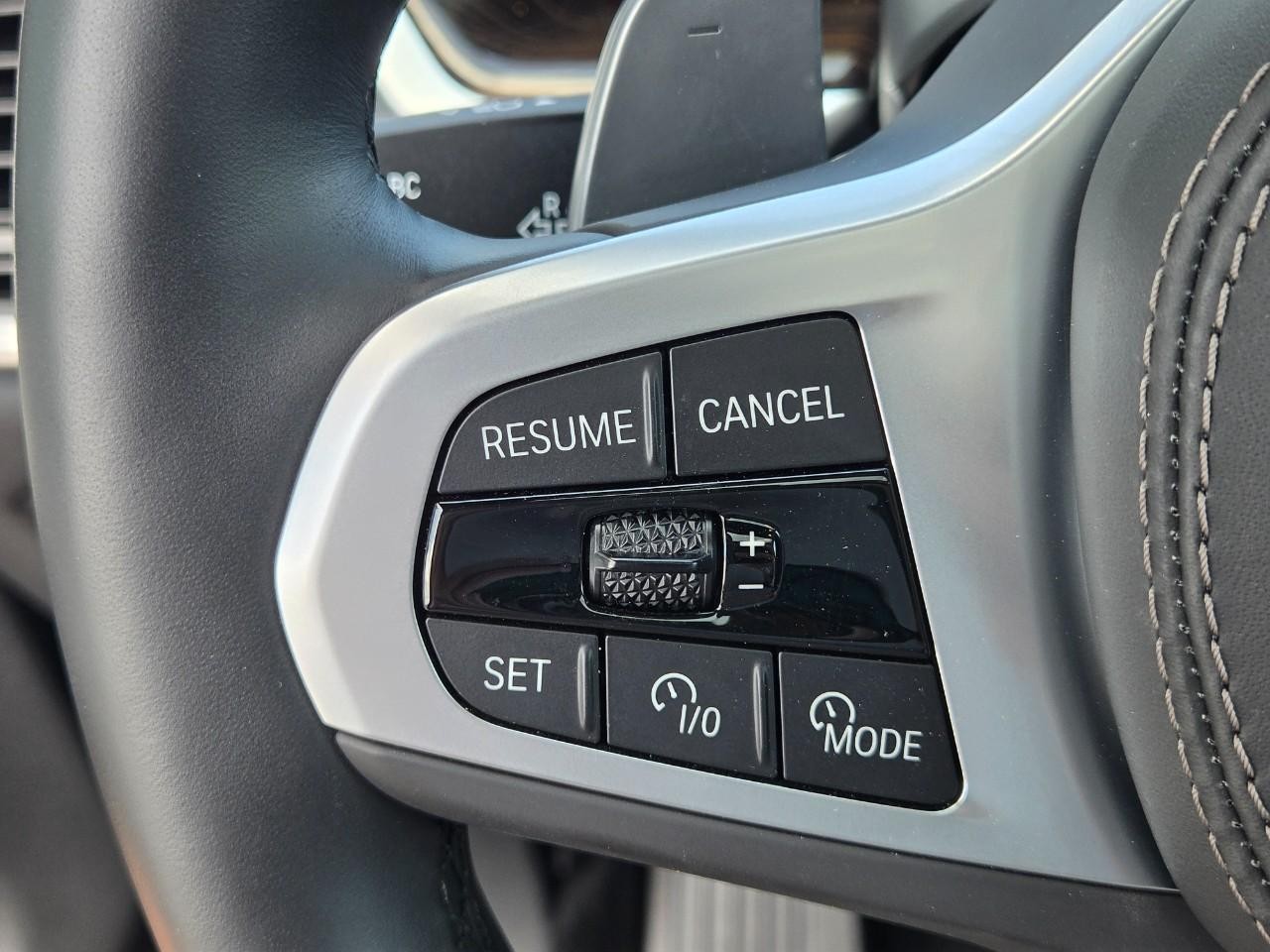 BMW X5 Vehicle Image 17