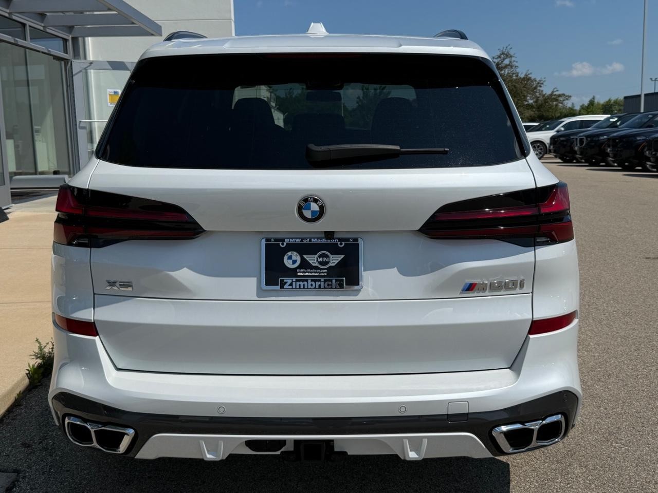BMW X5 Vehicle Image 04