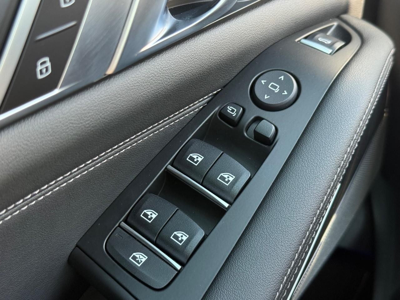 BMW X5 Vehicle Image 22