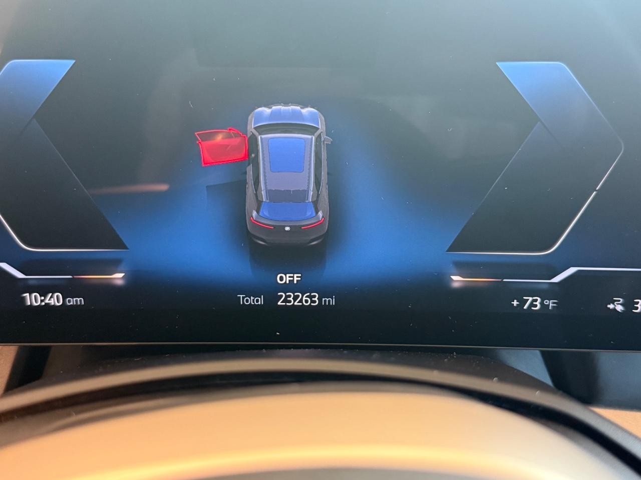 BMW iX Vehicle Image 17