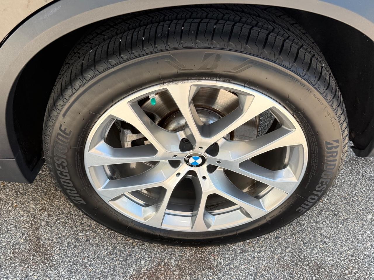 BMW X5 Vehicle Image 07