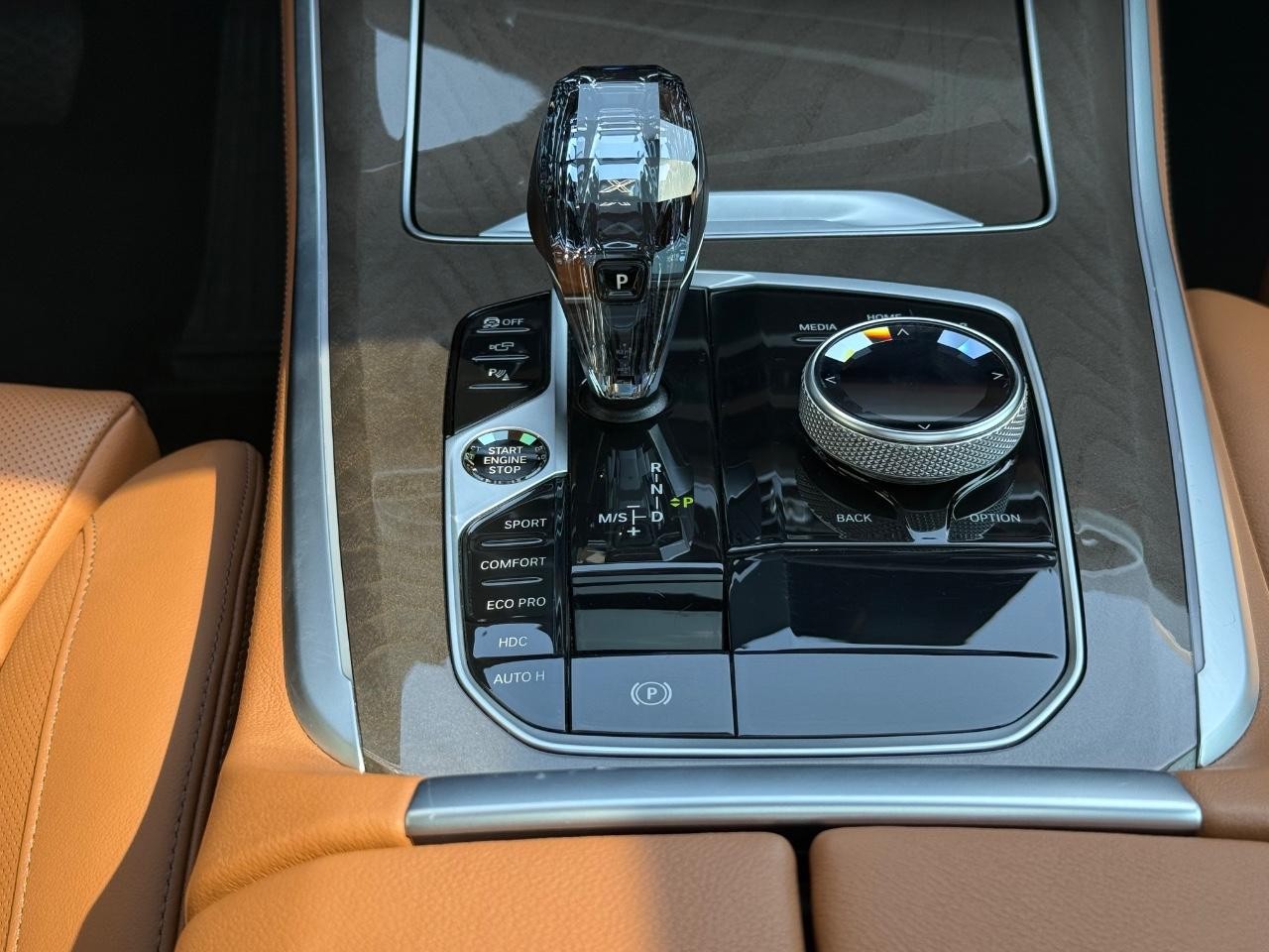 BMW X5 Vehicle Image 13