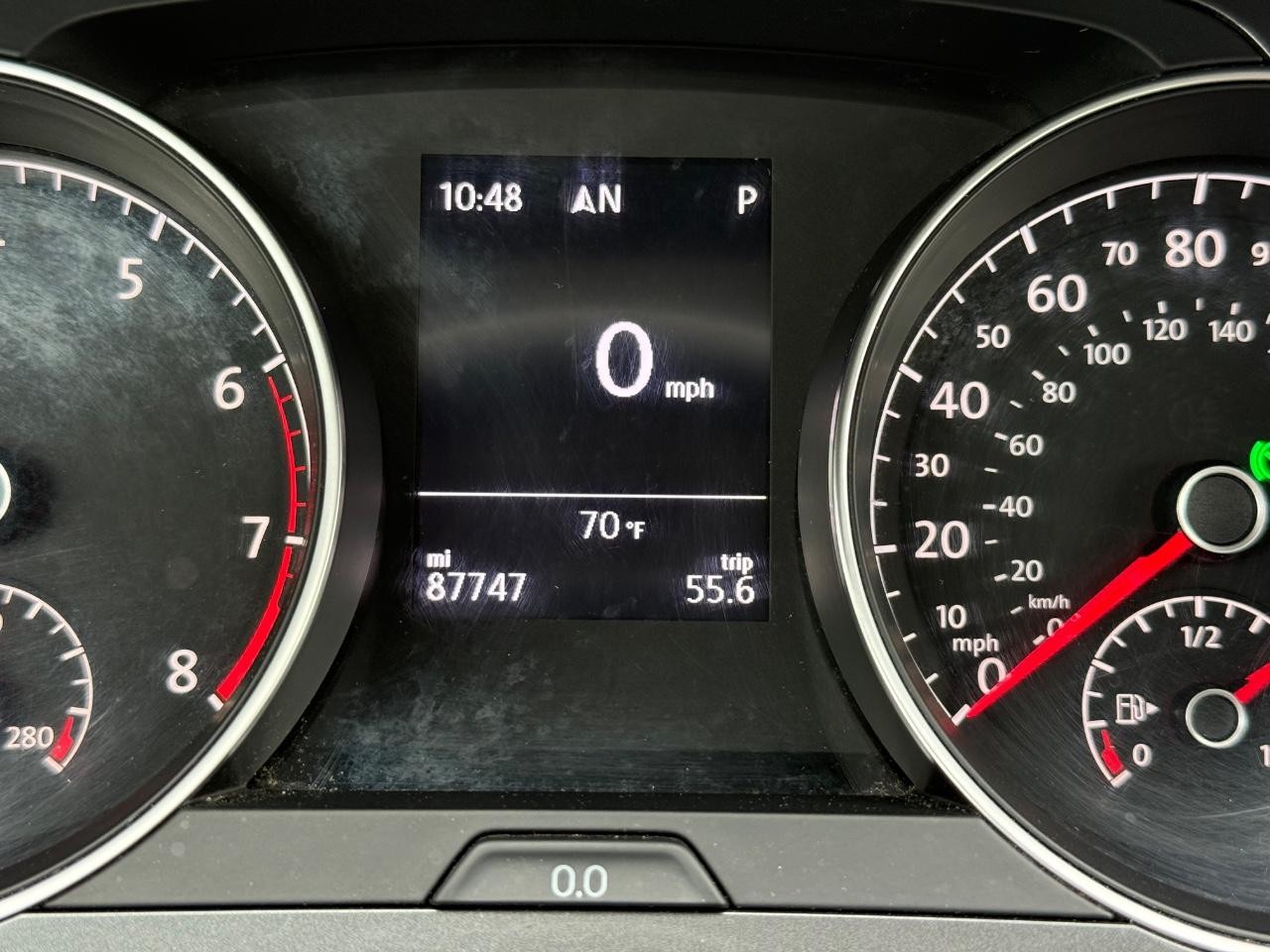Volkswagen Golf Alltrack Vehicle Image 15