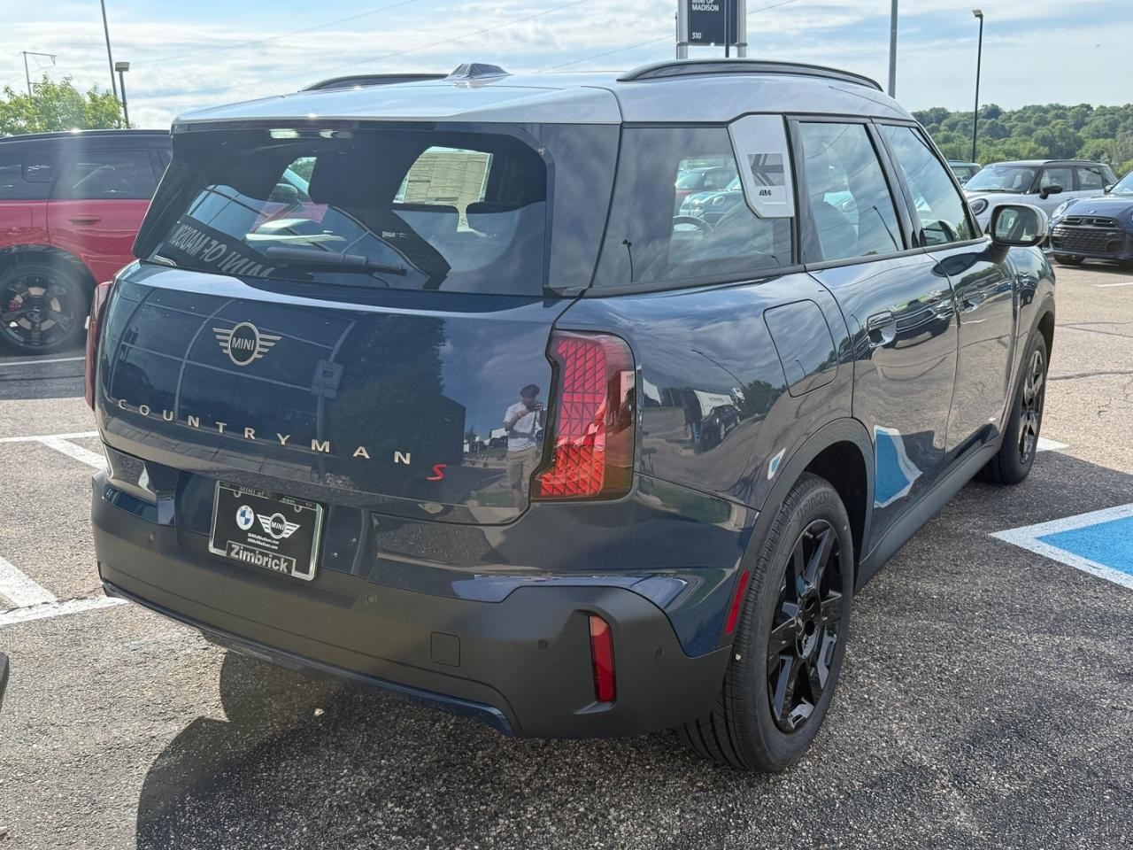 MINI Countryman Vehicle Image 03
