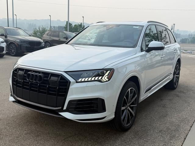 Audi Q7 Vehicle Full-screen Gallery Image 07