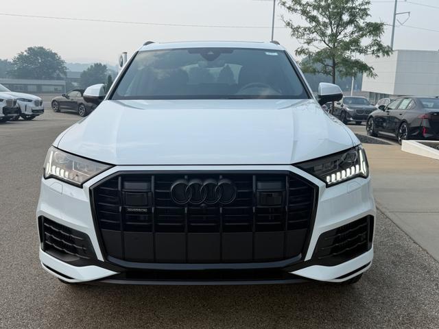 Audi Q7 Vehicle Full-screen Gallery Image 08