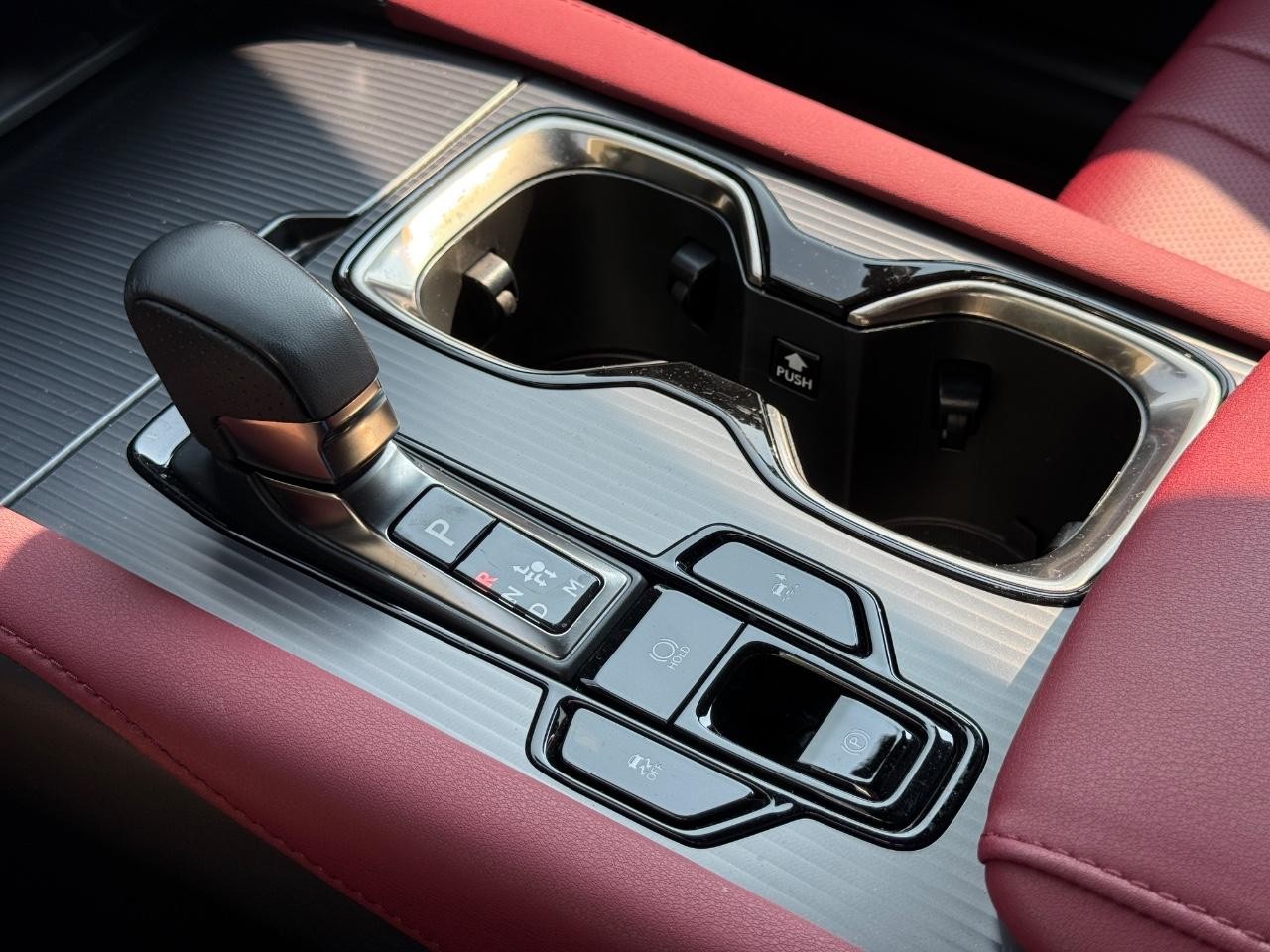 Lexus RX Vehicle Image 21