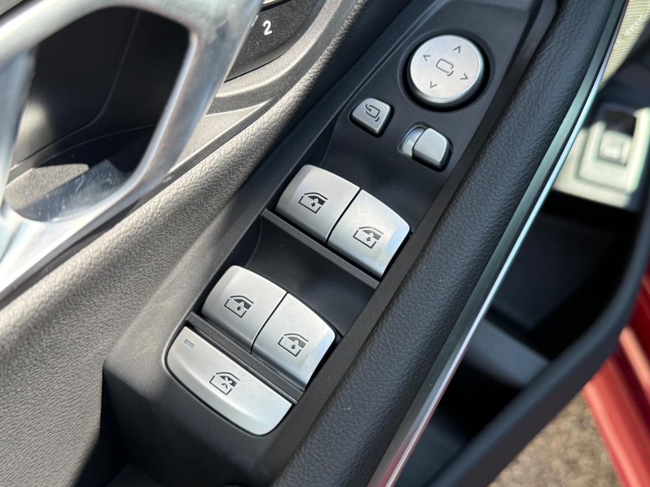 BMW 3 Series Vehicle Image 17