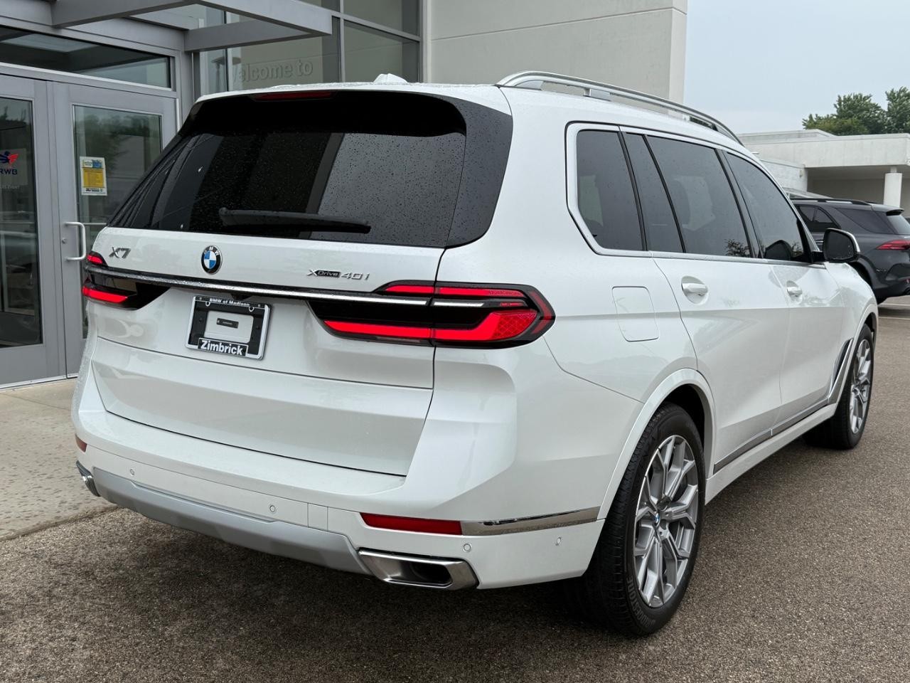 BMW X7 Vehicle Image 03