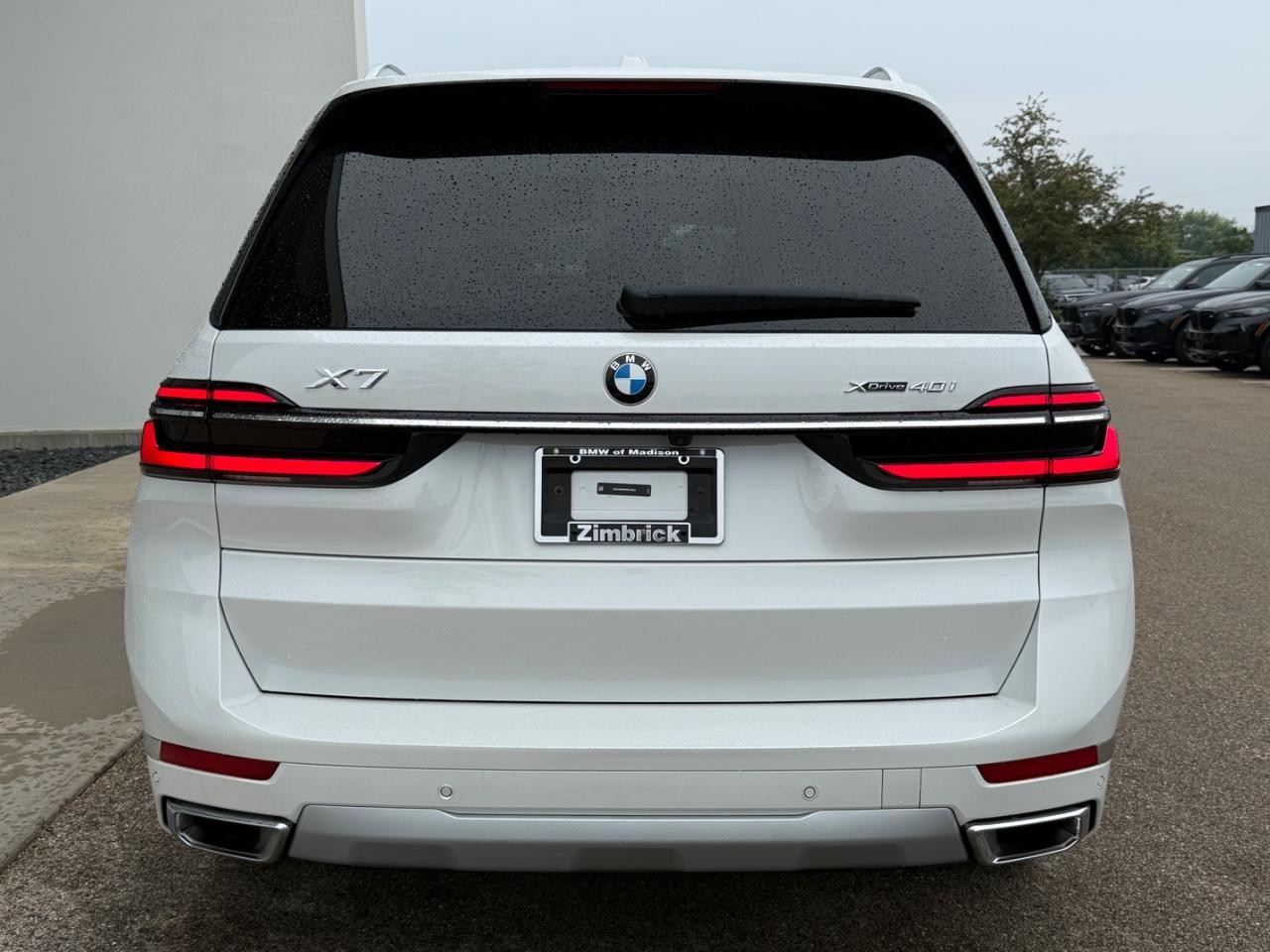 BMW X7 Vehicle Image 04